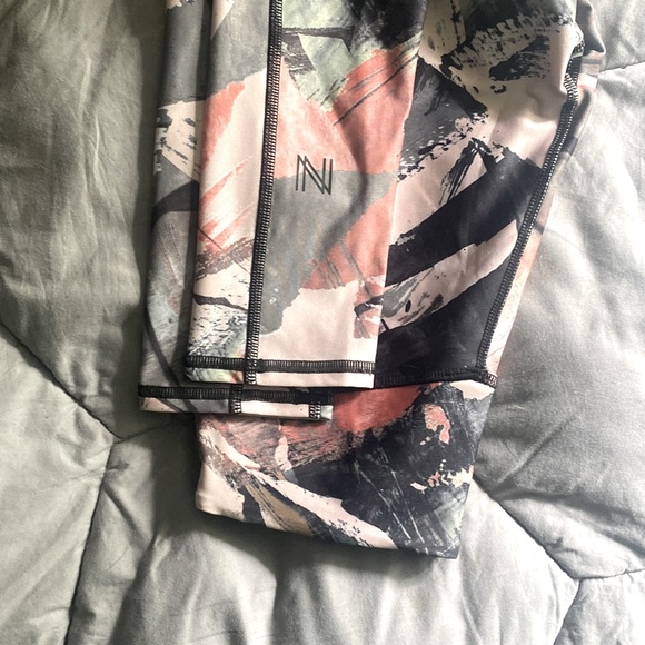 Smal Nina B. Roze multi-color legging | full length - Picture 4 of 4